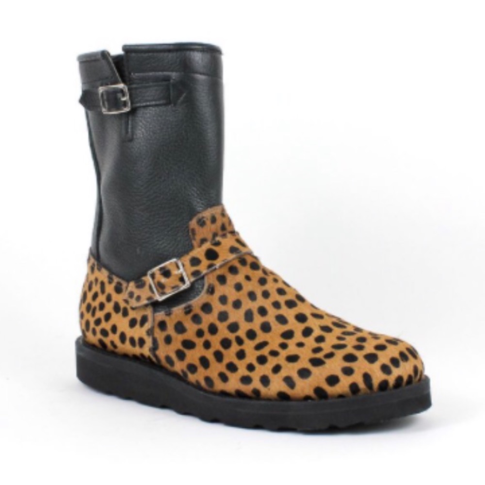 Cow hide leather boots